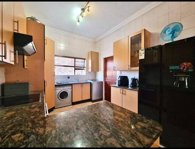 4 BEDROOM HOUSE FOR SALE IN MEYERSDAL